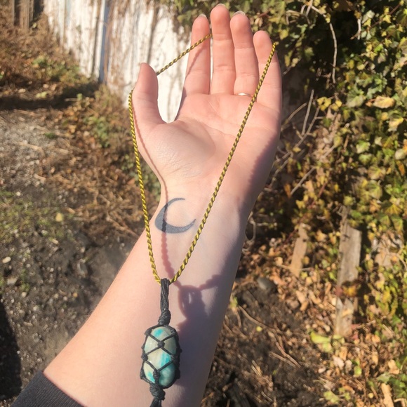 Amazonite Macrame Necklace Pendant - Picture 4 of 4